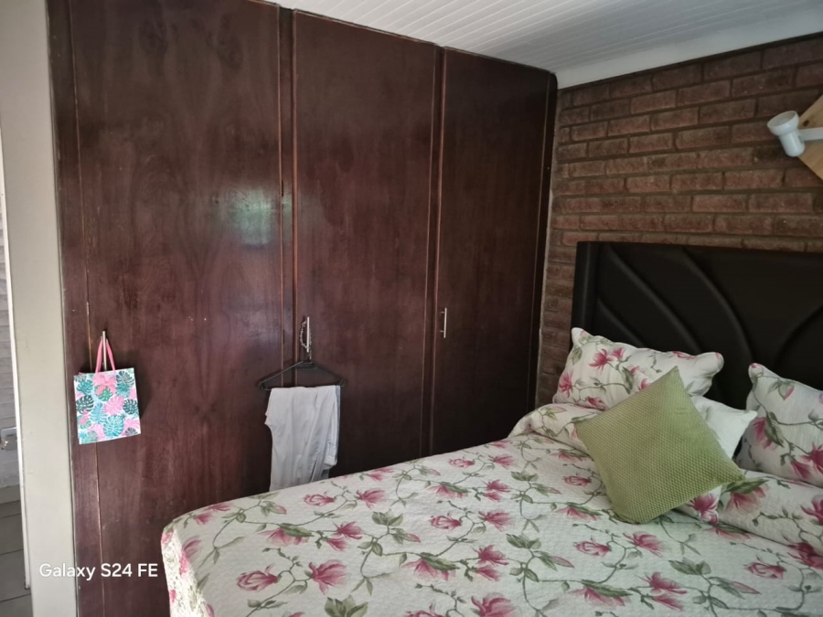 3 Bedroom Property for Sale in Safari Gardens North West